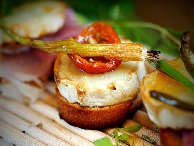 Where to eat the best tapas Barcelona locals?